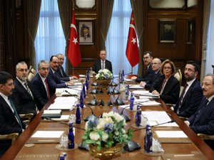 Cumhurbaşkanı Erdoğan, Cumhurbaşkanlığı Politika Kurulu başkanvekilleriyle bir araya geldi