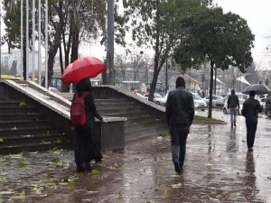 Meteorolojiden kuvvetli ve şiddetli yağış uyarısı
