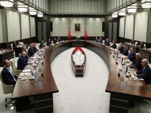 Kabine bugün toplanıyor: Gündemde İsveçte Kurana saldırı var