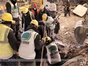 Umut kervanı arama kurtarma faaliyetlerine yardım ediyor