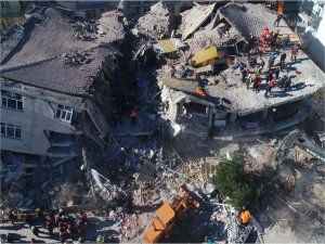 Çevre, Şehircilik ve İklim Değişikliği Bakanı Kurum deprem bölgesindeki son durumu değerlendirdi