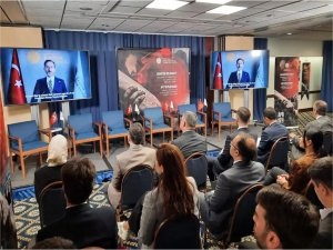 Fahrettin Altun: Dezenformasyonla kararlılıkla mücadele etmek zorundayız