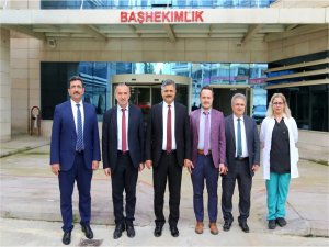Siirt Üniversitesi Rektörü Şındak, Siirt Eğitim ve Araştırma Hastanesini ziyaret etti