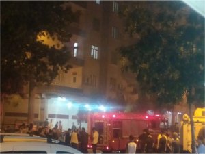 Diyarbakırda seyir halindeki otomobil alev aldı