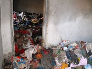 Eskişehirde bir evden 50 tona yakın çöp çıktı