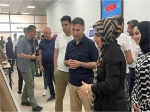 Rektör Demir mezuniyet sergisine katıldı