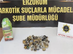 İrandan gelen yolcunun iç organlarında uyuşturucu madde tespit edildi