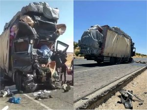 Mardinde kamyon tıra çarptı: Bir ölü 2 yaralı