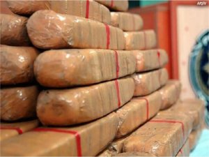4 ilde tonlarca uyuşturucu ele geçirildi: 13 gözaltı