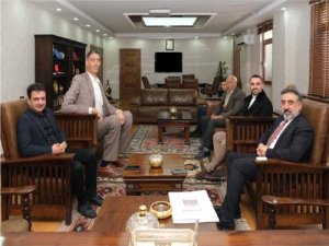 Dünyanın En Uzun İnsanı MAÜ Rektörünü Ziyaret Etti