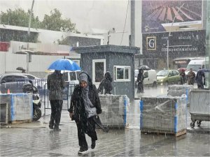Meteorolojiden kuvvetli yağış uyarısı
