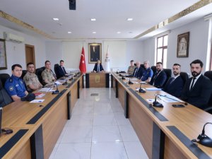 Vali Akkoyun Başkanlığında Asayiş ve Güvenlik Değerlendirme Toplantısı Yapıldı