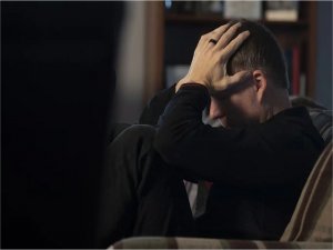Depresyon beyindeki duygusal düzenleme süreçlerini bozuyor!