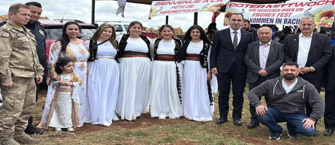 Midyat’ta Ezidiler, Çarşema Sor Bayramını coşkuyla kutladı