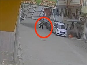 Diyarbakırda çatının uçması kameraya farklı bir açıdan yansıdı