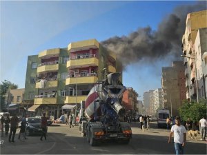 Mardin’de 4 katlı binada yangın paniği