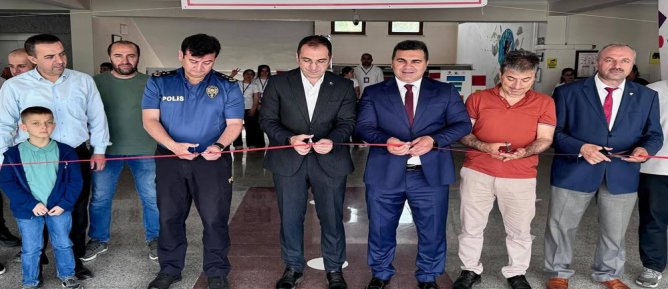 Kaymakam Özdemir, Bilim Fuarında Geleceğin Mucitleriyle Buluştu