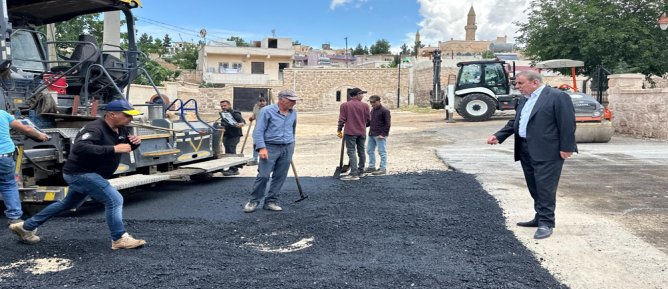 Başkan Şahin, Asfalt Çalışmalarını Yerinde İnceledi