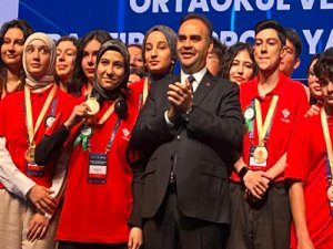 MİDYAT FEN LİSESİNDEN TÜRKİYE DERECESİ