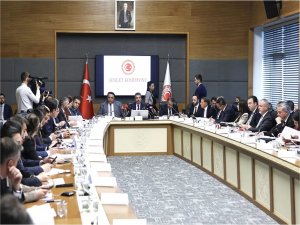 TBMM Adalet Komisyonu 10 Yargı Paketini kabul etti