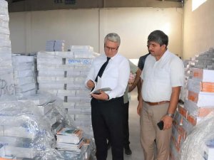 Ders kitapları okullara ulaştırılıyor