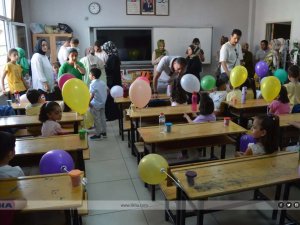 Uyum haftası başladı: Veliler ve öğrenciler heyecanlı