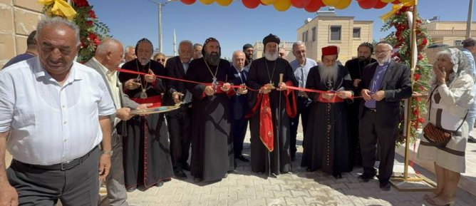 Süryaniler, şatolar inşa etti; açılışını Patrik Afrem yaptı