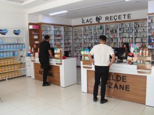 Grip aşıları eczanelerde yerini aldı: Uzmanlardan risk gruplarına aşı uyarısı