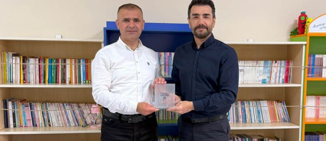 Gönüllülüğe Verilen Plaket, Geleceğe Umut OlduEğitim alanında 