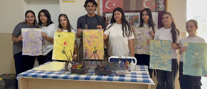 İslam Dünyasının Kadim Sanatı Ebru, Söğütlü Lisesinde Can Buldu 