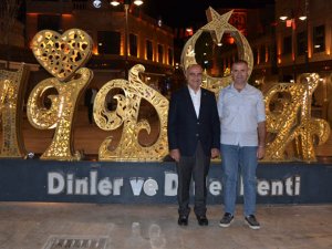 Başkan Altındağ’ı Tarihi Midyat Akşamında Ağırladı 
