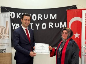 OKUMA - YAZMA KURSUNU BİTİRENLERE SERTİFİKA VERİLDİ