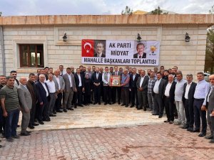 Midyat Millet Bahçesi’nde Mahalle Başkanları Toplantısı 