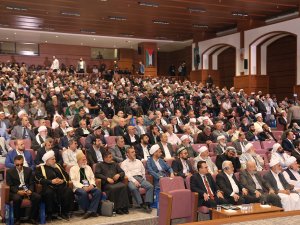 Alimler: Düşman özgürlük bahanesiyle aileyi parçalamak istiyor