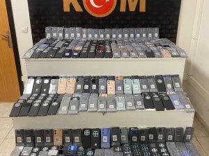 Mardin’de 15 Milyon Liralık Kaçak Telefon Operasyonu: 2 Kişi Tutuklandı