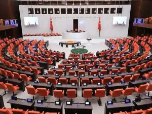 Lübnan tezkeresinin 2 yıl uzatılması Genel Kurulda kabul edildi