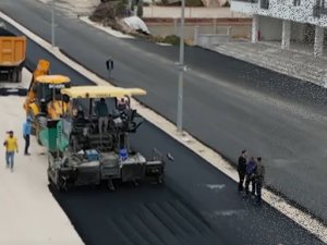 MEHMET AKİF ERSOY CADDESİ’NDE ASFALTLAMA ÇALIŞMASI TAMAMLANDI