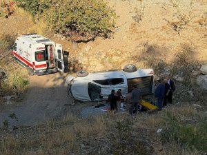 İşçileri taşıyan pikap devrildi: 4 yaralı