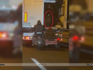 Seyir halindeki tırdan hayvan çalan şüpheliler yakalandı