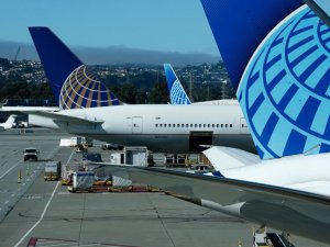 ABD hükümetinin kapalı kalması nedeniyle bin 700’den fazla uçuş iptal edildi