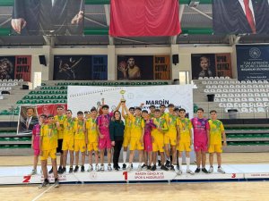 DARGEÇİT’İN GURURU: HENTBOLDA MARDİN ŞAMPİYONU OLDULAR
