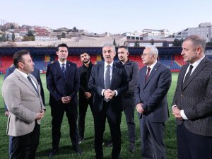 Mardin Valisi Tuncay Akkoyun, 21 Kasım Şehir Stadyumu’ndaki Çalışmaları İnceledi