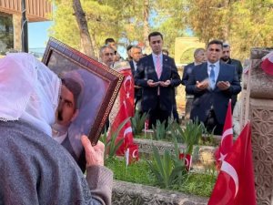 KAYMAKAM MEHMET KAYA’DAN ŞEHİT ÖĞRETMENE VEFA ZİYARETİ