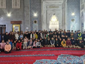 Şanlıurfa’da öğrenciler sabah namazında buluştu: Manevi atmosferde anlamlı etkinlik