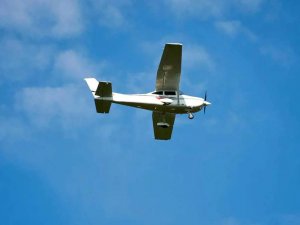 Avustralyada iki uçak havada çarpıştı: Bir pilot öldü