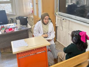Okullarda işitme taramaları aralıksız sürüyor