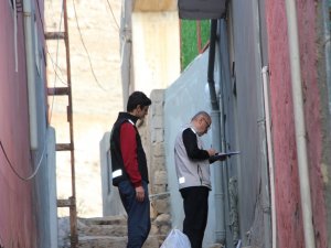 Mardin Umut Kervanından üç aylar münasebetiyle yüzlerce ihtiyaç sahibi aileye gıda yardımı