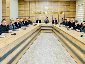 Siirt’te öğrencilerin devamsızlığını azaltmaya yönelik eylem planı değerlendirildi