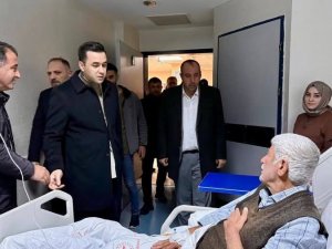 Kaymakam Mehmet Kaya’dan Yılbaşı Gecesi Güvenlik ve Sağlık Personeline Moral Ziyareti