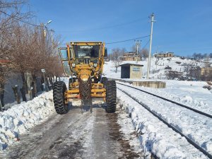 Batmanda kapanan köy yolları yeniden ulaşıma açıldı